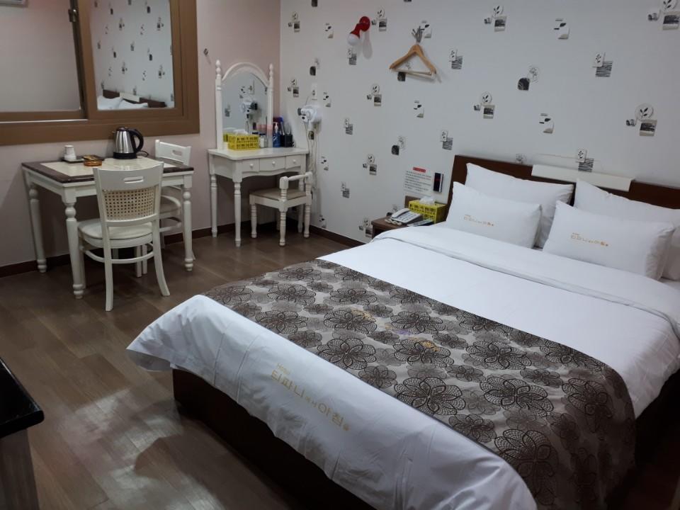 Tiffany Motel Mokpo Bagian luar foto